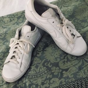 Nike leather sneakers